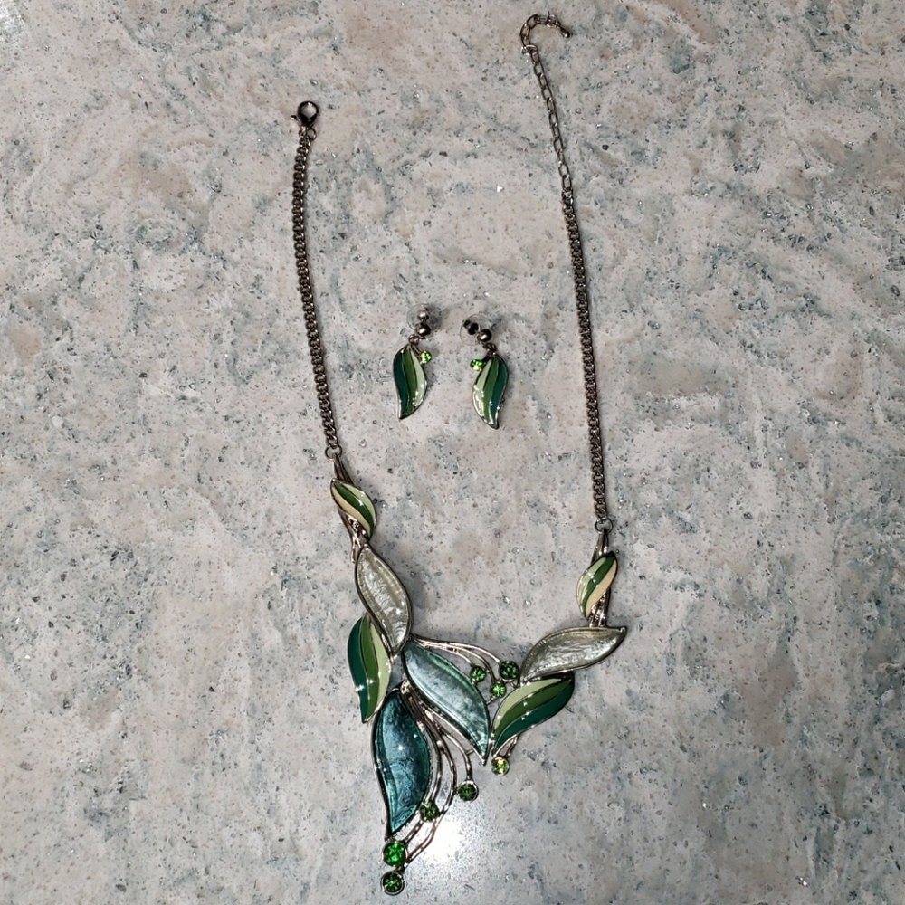 Statement Necklace & Matching Earrings
